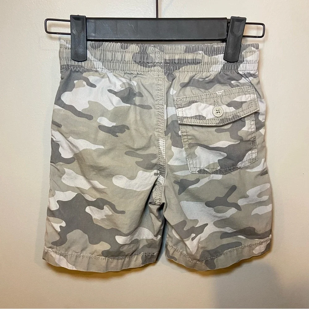 Baby Gap Grey Camo Shorts Size 5 100% Cotton